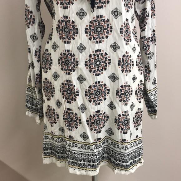 Wyatt long sleeved dress medium - Picture 3 of 7